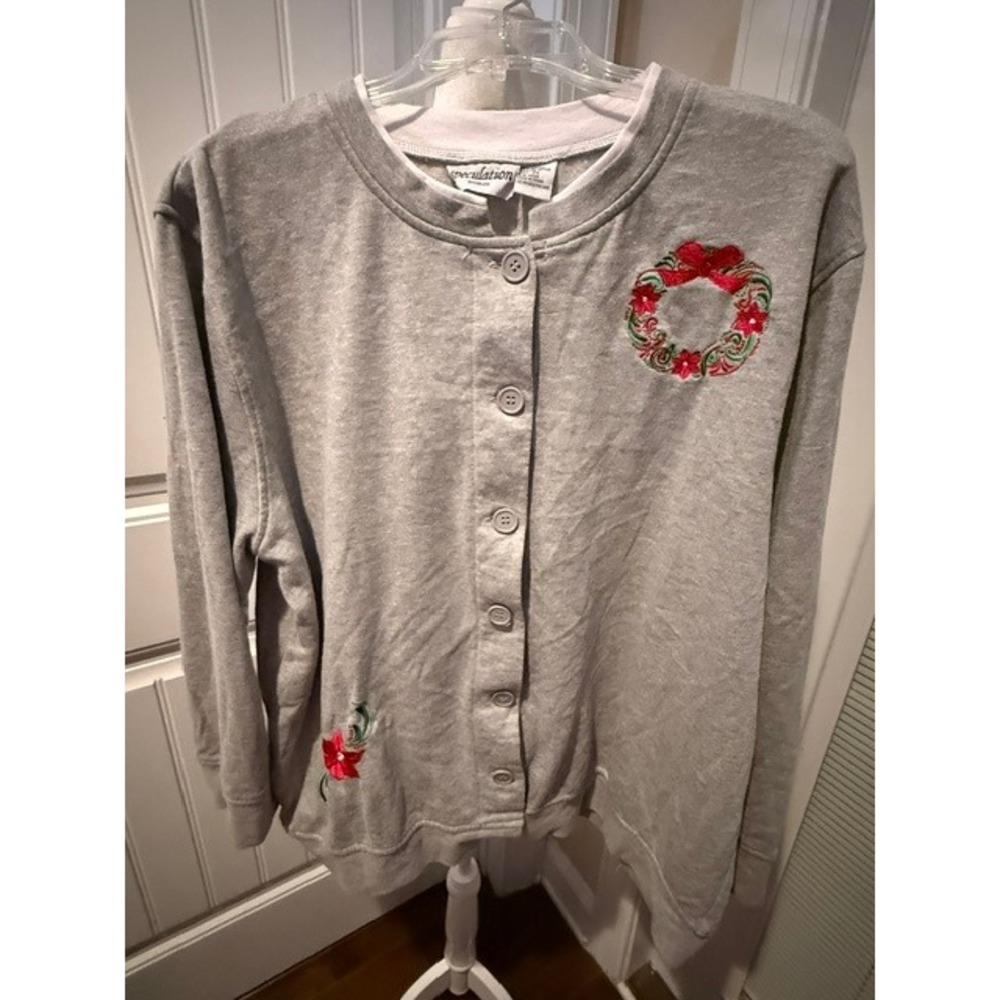 Speculation Woman Christmas Cardigan Sweatshirt Gray Embroidered Wreath 2X